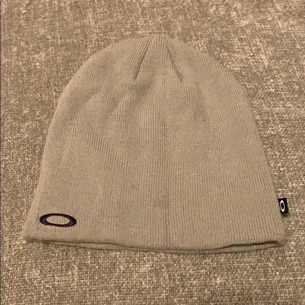 Oakley beanie